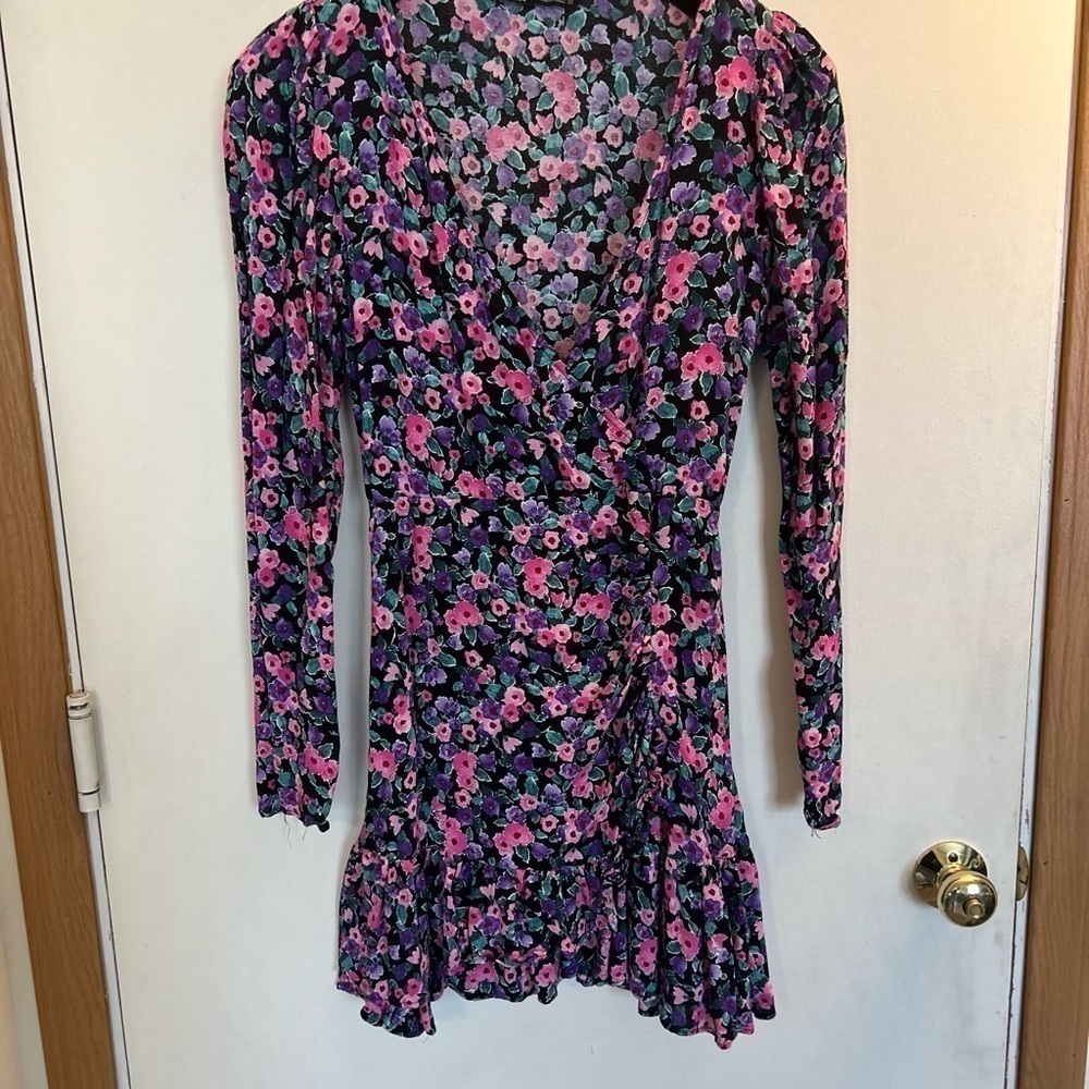 Zara Women's Dress S Multi colored /all over print floral
100% Viscose